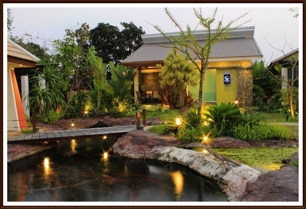 Saabpaiboon Grand Resort Ban Talat Стая снимка